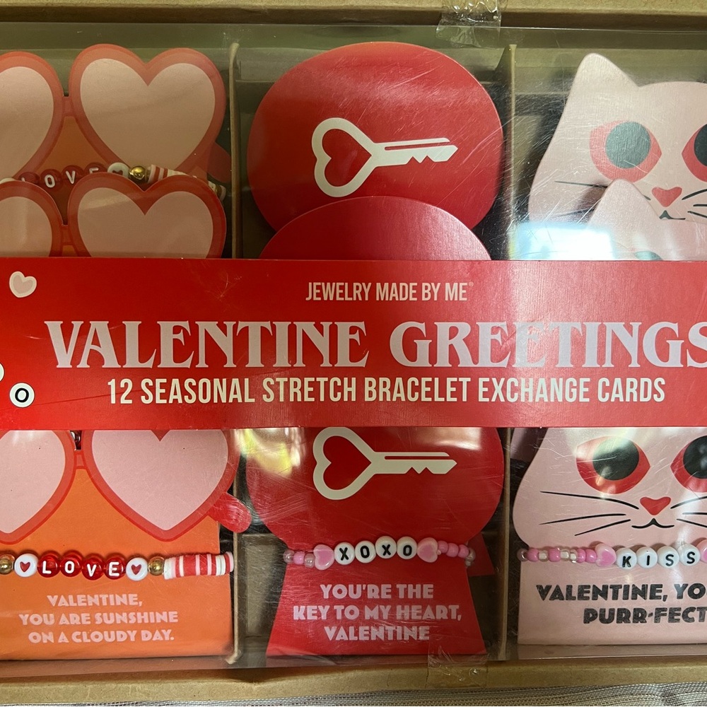 Valentine Greetings Stretch Bracelet Exchange Cards Set
